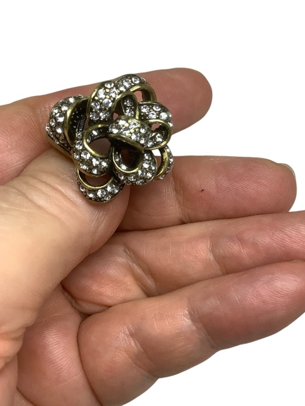 Heidi Daus Swarovski crystal Pave Floral Statement Ring - Picture 2 of 6